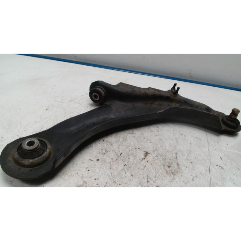 Triangle avant droit RENAULT MEGANE 2 PHASE 2 d’occasion