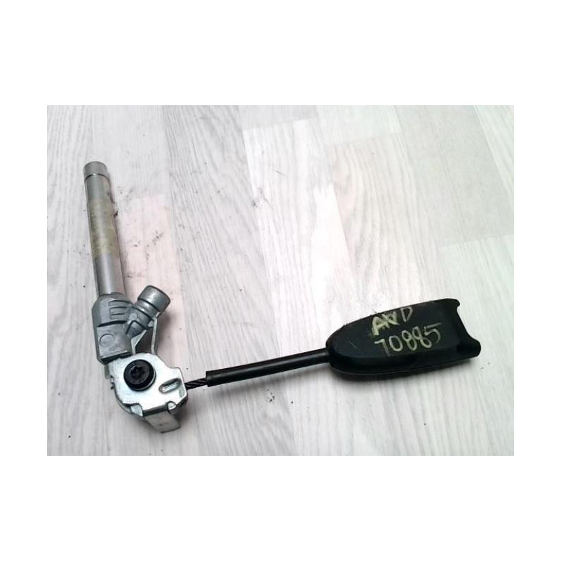 Attache ceinture avant droit OPEL CORSA D PHASE 1 d’occasion