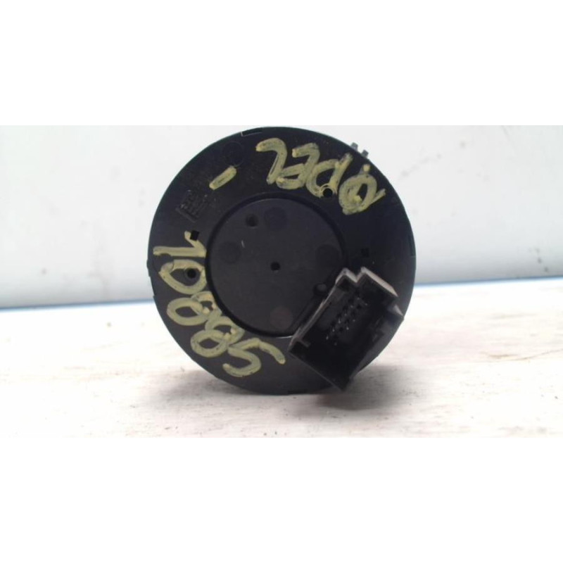 Commande de reglage hauteur de phare OPEL CORSA D PHASE 1 d’occasion