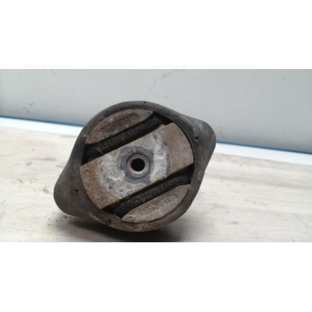 Support moteur gauche AUDI A4 2 AVANT PHASE 2 BREAK d’occasion