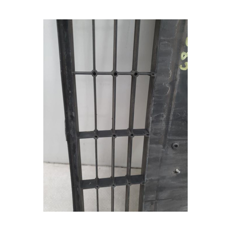 Grille de pare choc FORD FOCUS 2 PHASE 2 d’occasion