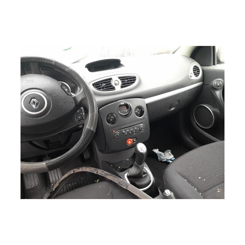 Divers RENAULT CLIO 3 PHASE 1 d’occasion