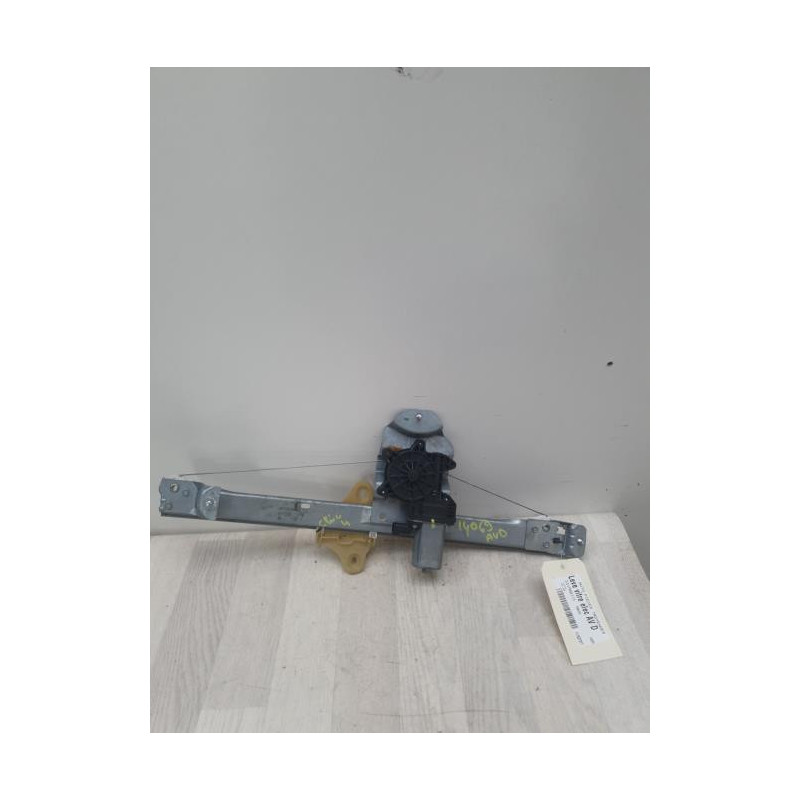 Leve vitre electrique avant droit RENAULT CLIO 4 PHASE 2 d’occasion