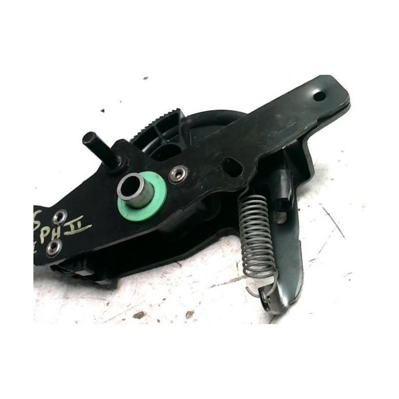 Pedale de frein RENAULT CLIO 2 PHASE 2 d’occasion