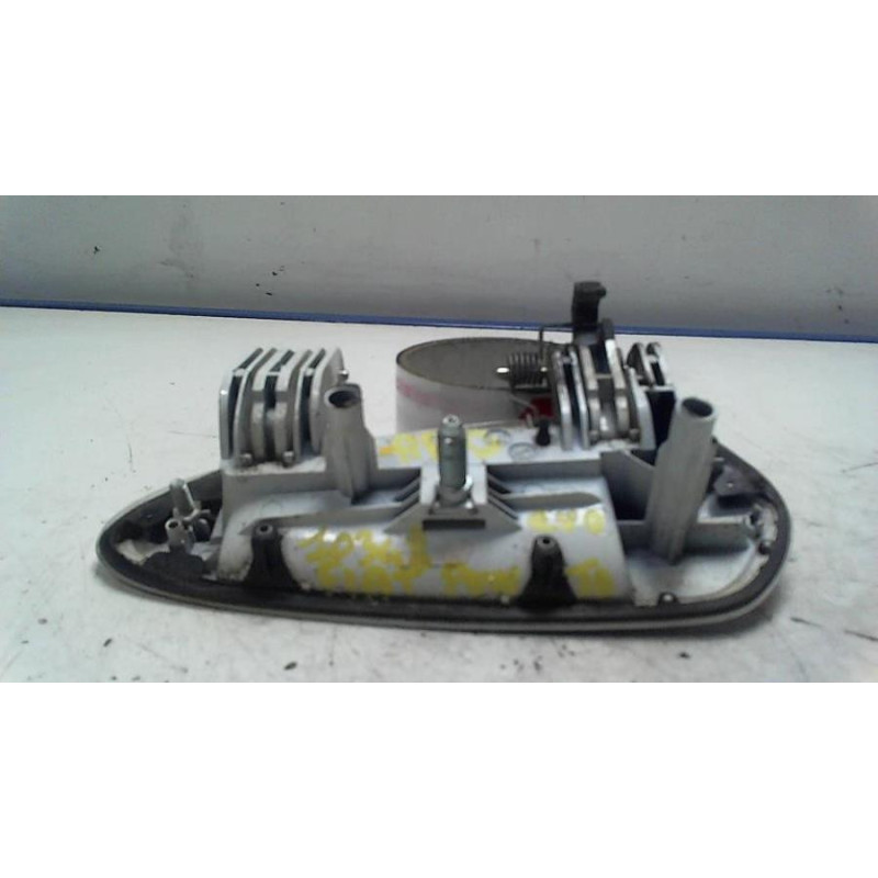 Poignee porte arriere droit FIAT PUNTO EVO 3 d’occasion