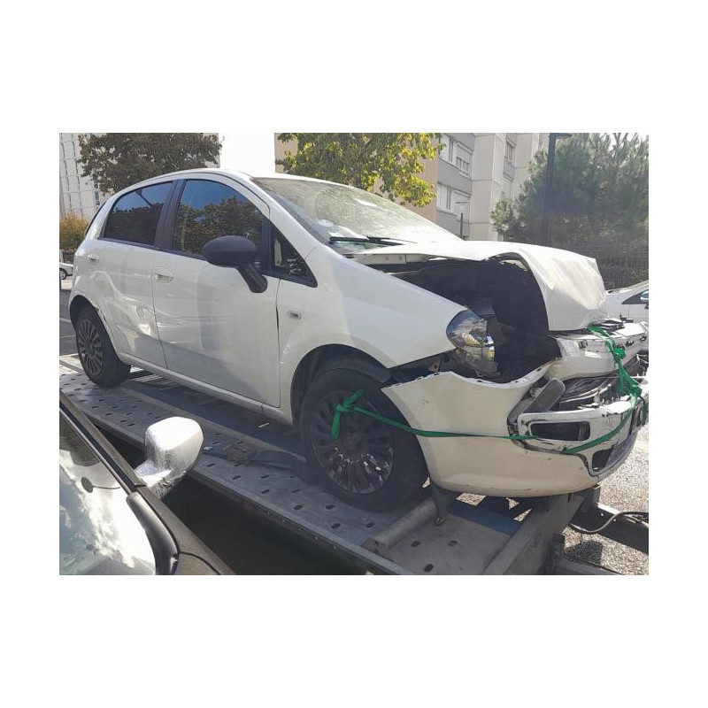 Poignee porte arriere droit FIAT PUNTO EVO 3 d’occasion