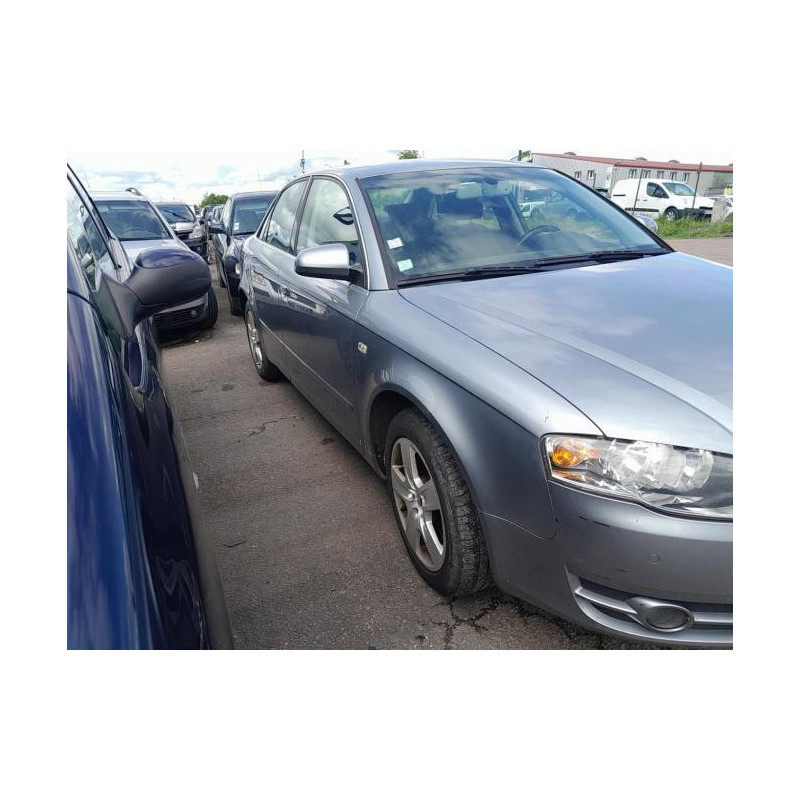 Poignee de maintien avant gauche AUDI A4 2 PHASE 2 d’occasion