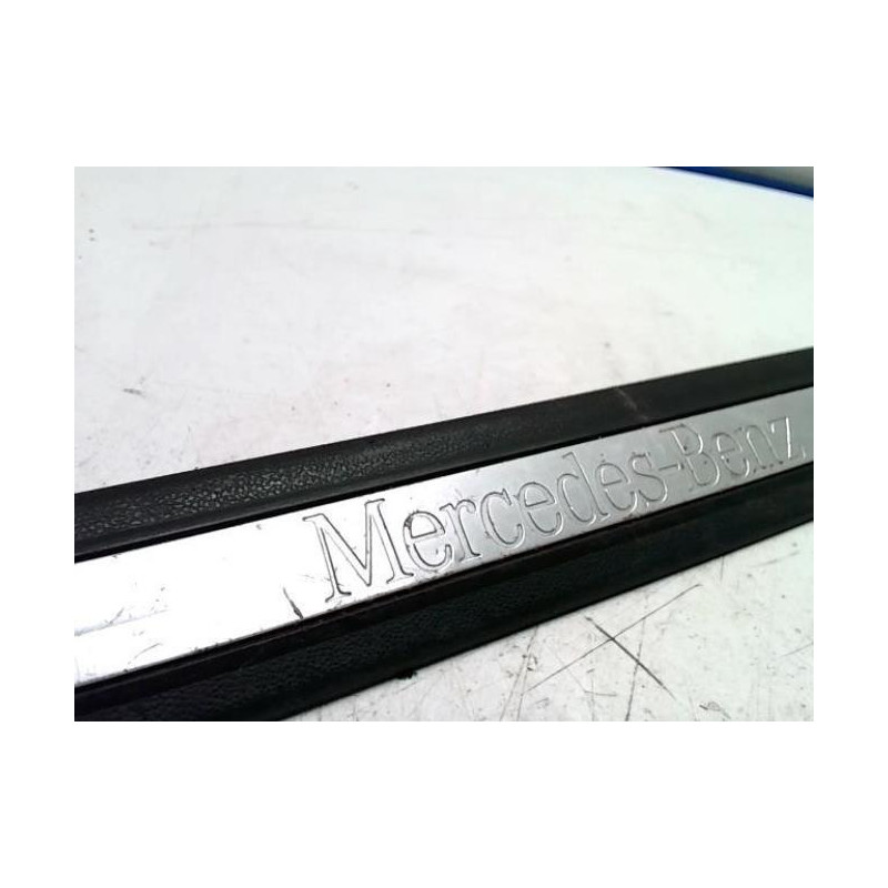 Marche pieds MERCEDES CLASSE A 169 PHASE 1 d’occasion