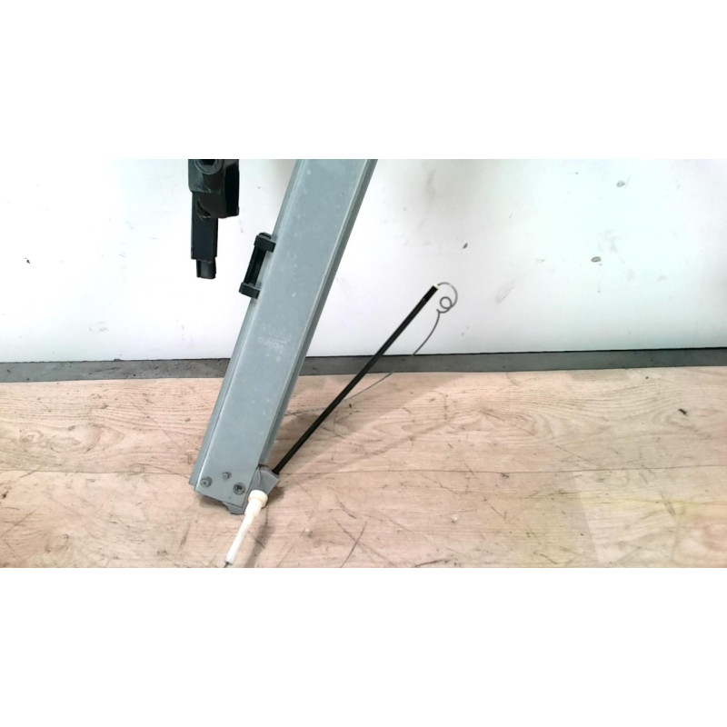 Mecanisme de leve vitre electrique avant droit AUDI A4 2 AVANT PHASE 2 BREAK d’occasion