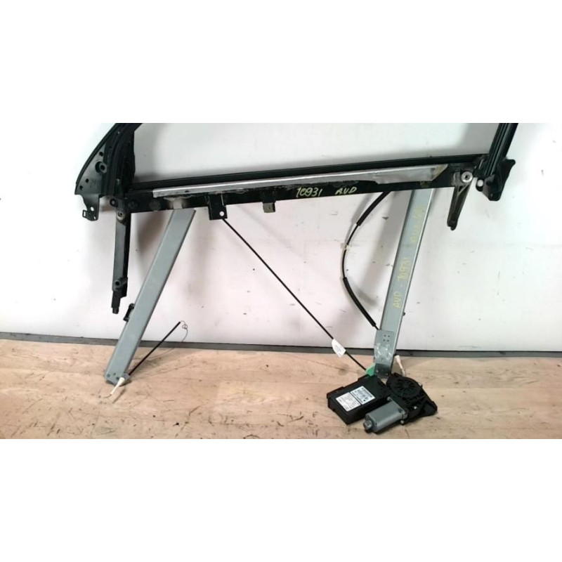 Mecanisme de leve vitre electrique avant droit AUDI A4 2 AVANT PHASE 2 BREAK d’occasion