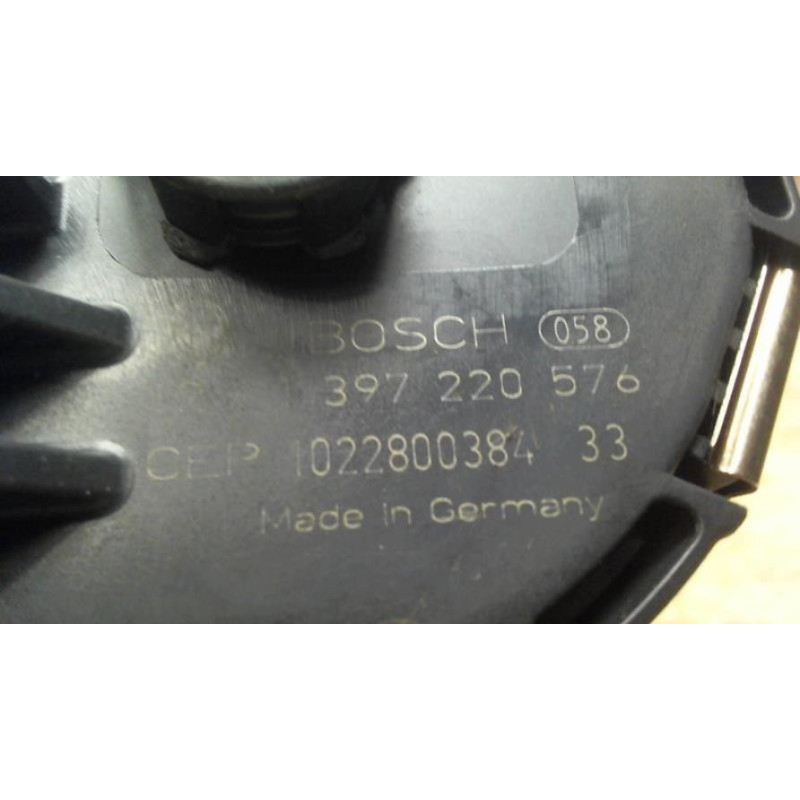 Moteur essuie glace avant gauche PEUGEOT 5008 1 PHASE 1 d’occasion