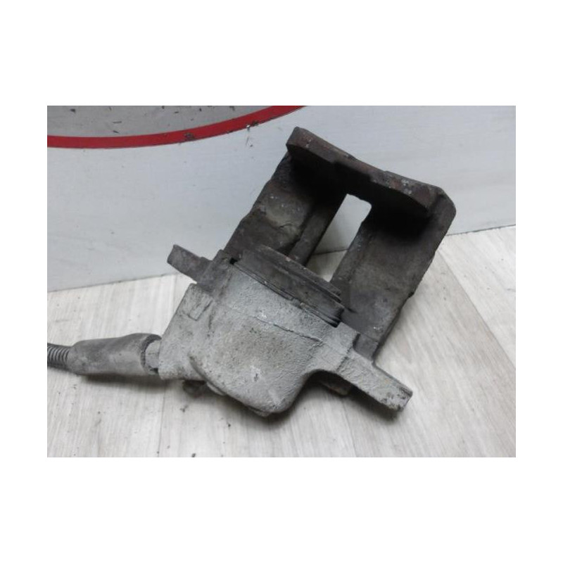 Etrier avant droit (freinage) RENAULT CLIO 2 PHASE 2 d’occasion