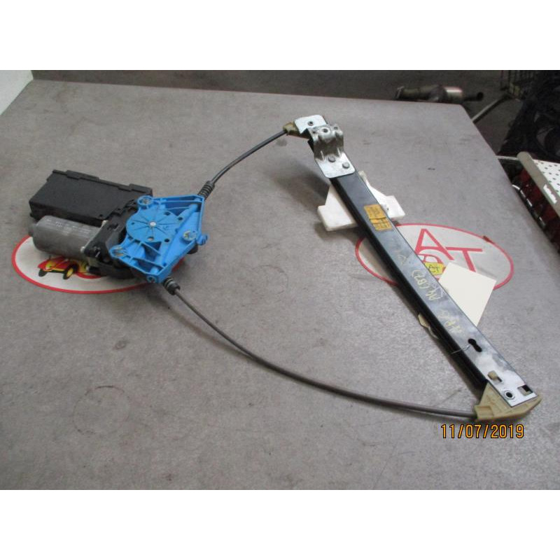 Leve vitre electrique arriere gauche AUDI A4 (B7) d’occasion