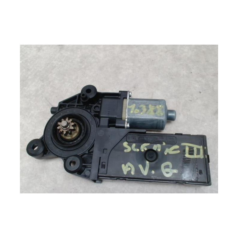 Moteur leve vitre avant gauche RENAULT SCENIC 3 PHASE 1 d’occasion