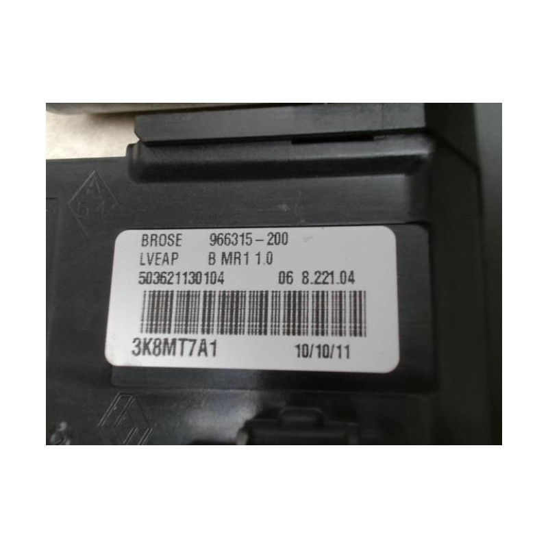 Moteur leve vitre avant gauche RENAULT SCENIC 3 PHASE 1 d’occasion