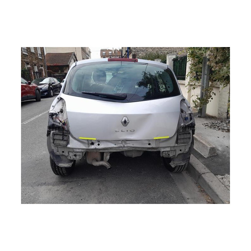 Boitier de prechauffage RENAULT CLIO 3 PHASE 1 d’occasion