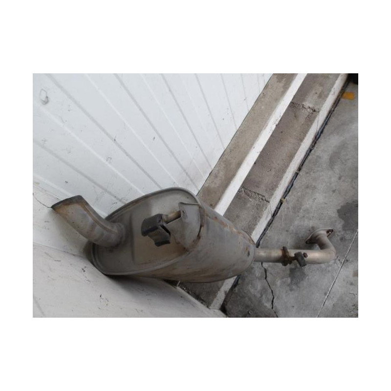 Silencieux arriere (echappement) TOYOTA COROLLA VERSO 2 PHASE 1 d’occasion