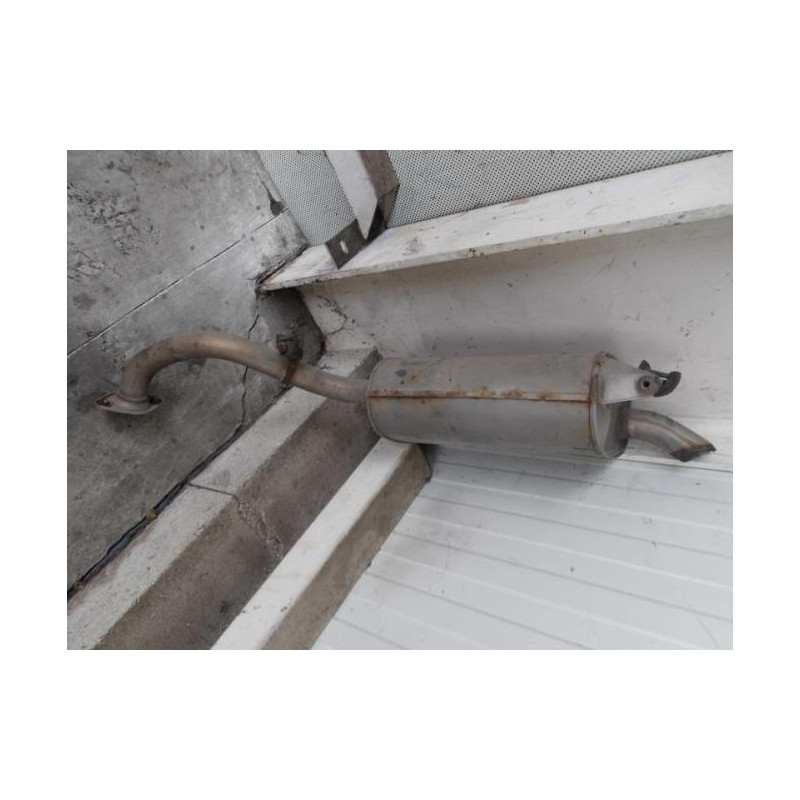 Silencieux arriere (echappement) TOYOTA COROLLA VERSO 2 PHASE 1 d’occasion