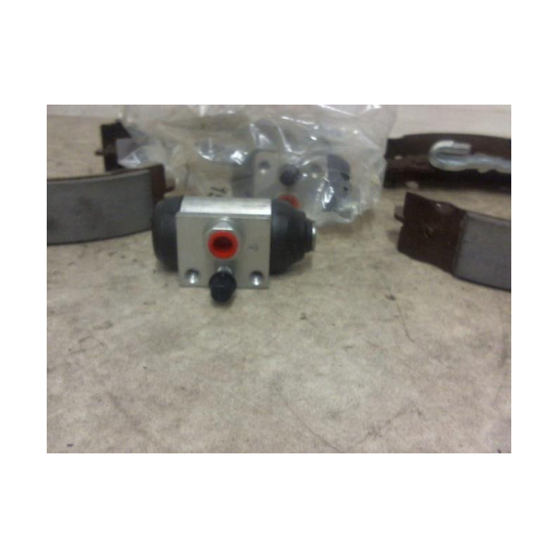 Kit de freins arriere FIAT PUNTO 2 PHASE 1 d’occasion