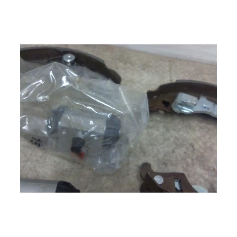 Kit de freins arriere FIAT PUNTO 2 PHASE 1 d’occasion