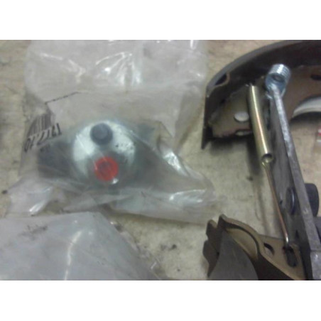 Kit de freins arriere FORD ESCORT 6 d’occasion