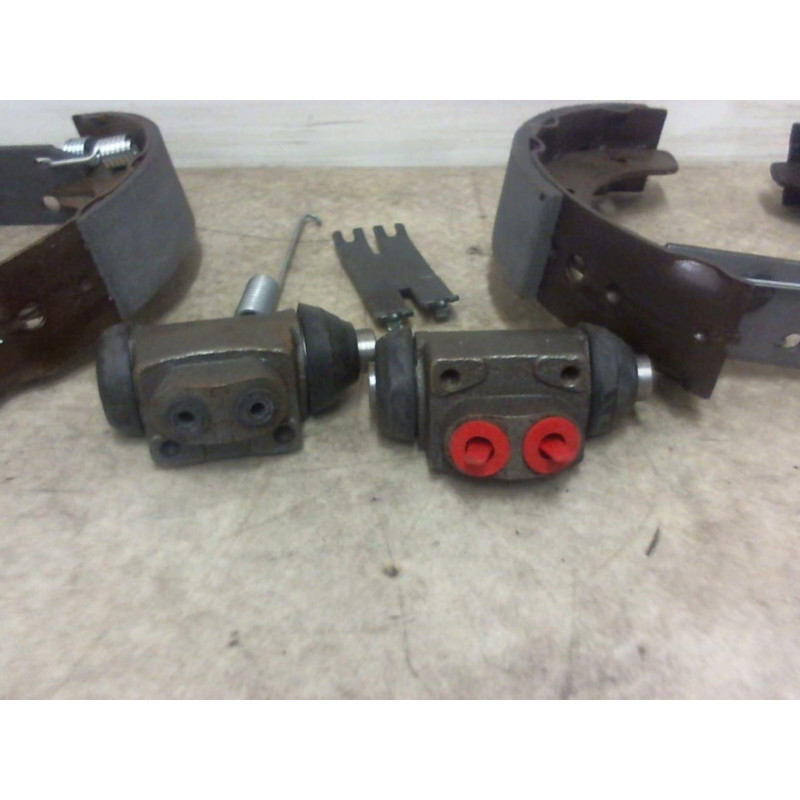 Kit de freins arriere FORD ESCORT 6 d’occasion