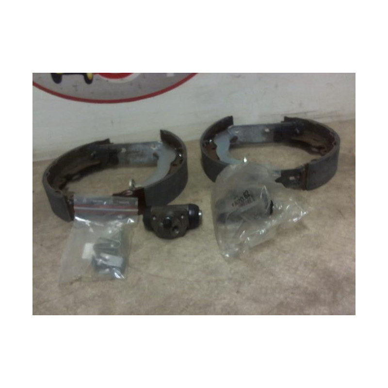 Kit de freins arriere FORD MONDEO 1 PHASE 1 d’occasion