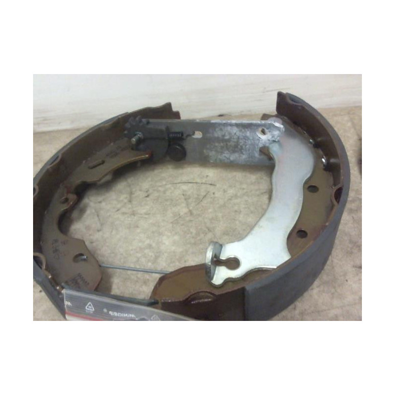 Kit de freins arriere FORD MONDEO 1 PHASE 1 d’occasion