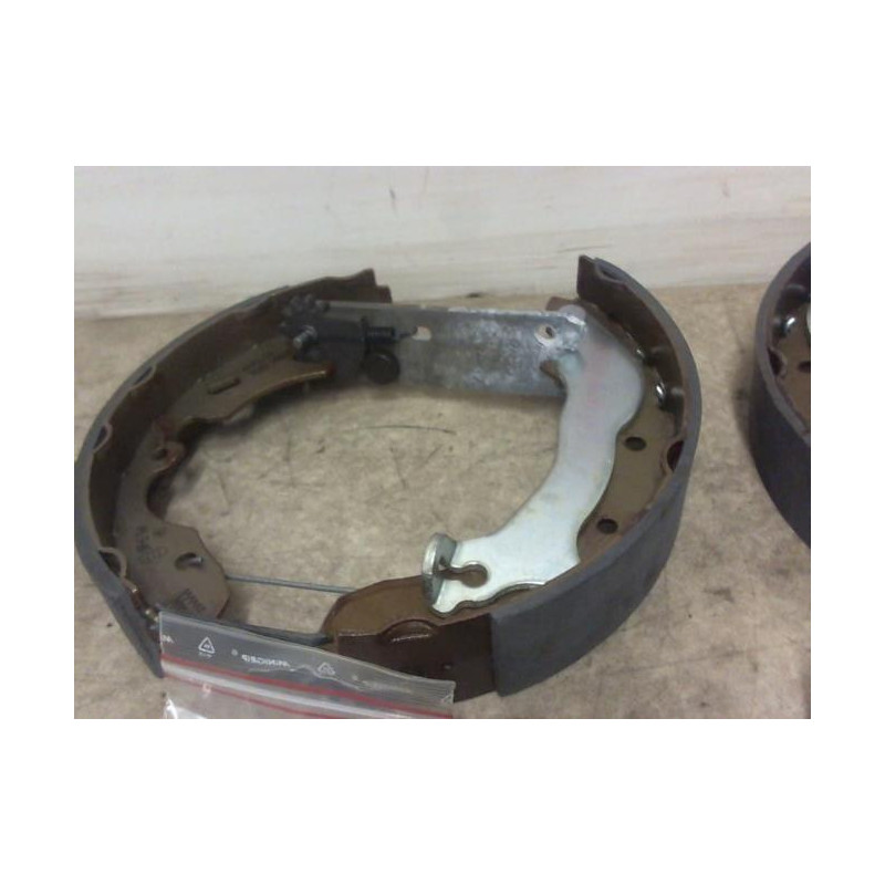 Kit de freins arriere FORD MONDEO 1 PHASE 1 d’occasion