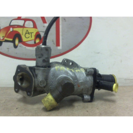 Boitier eau PEUGEOT PARTNER 1 PHASE 1 d’occasion