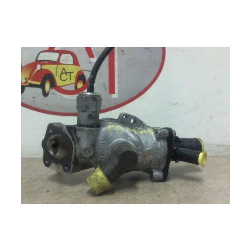 Boitier eau PEUGEOT PARTNER 1 PHASE 1 d’occasion