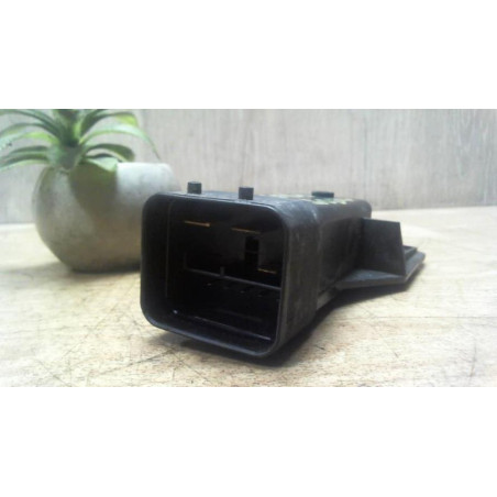 Relais de prechauffage VOLKSWAGEN POLO 5 PHASE 1 d’occasion