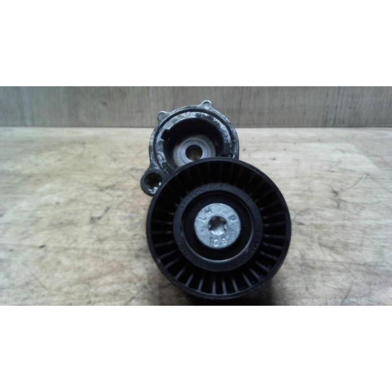 Galet tendeur VOLKSWAGEN POLO 5 PHASE 1 d’occasion