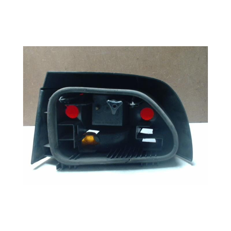 Feu arriere principal droit (feux) RENAULT CLIO 1 PHASE 1 d’occasion