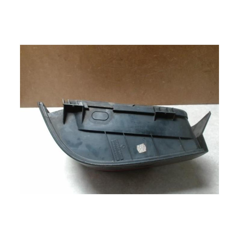 Feu arriere principal droit (feux) RENAULT CLIO 1 PHASE 1 d’occasion
