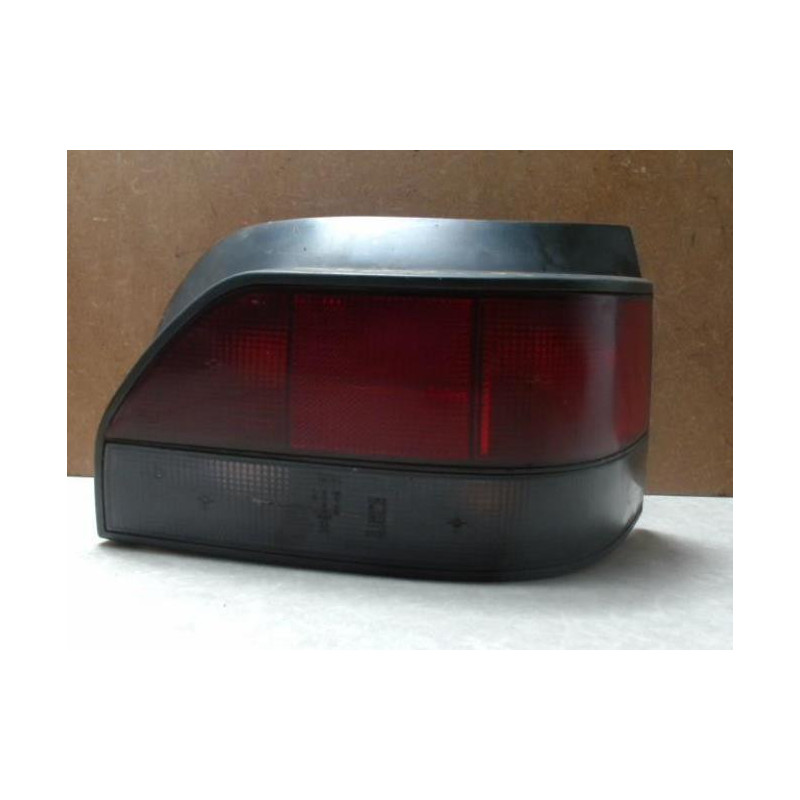 Feu arriere principal droit (feux) RENAULT CLIO 1 PHASE 1 d’occasion