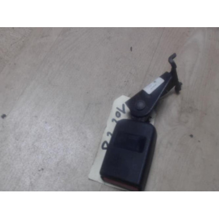 Attache ceinture arriere droit RENAULT MEGANE 2 PHASE 2 d’occasion