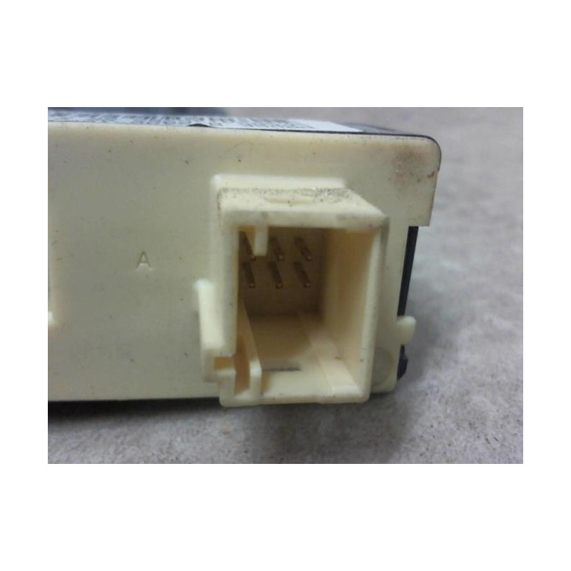 Moteur leve vitre avant droit PEUGEOT 307 PHASE 2 BREAK d’occasion