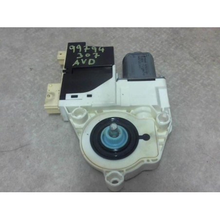 Moteur leve vitre avant droit PEUGEOT 307 PHASE 2 BREAK d’occasion