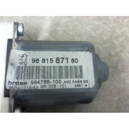 Moteur leve vitre avant droit PEUGEOT 307 PHASE 2 BREAK d’occasion