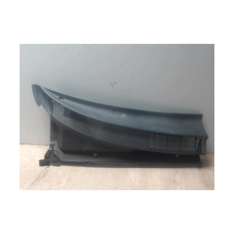 Garniture porte avant droite TOYOTA YARIS 1 PHASE 2 d’occasion