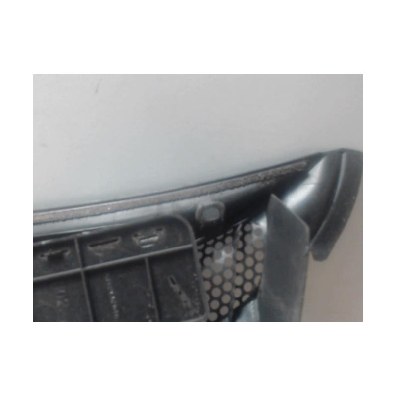 Garniture porte avant droite TOYOTA YARIS 1 PHASE 2 d’occasion