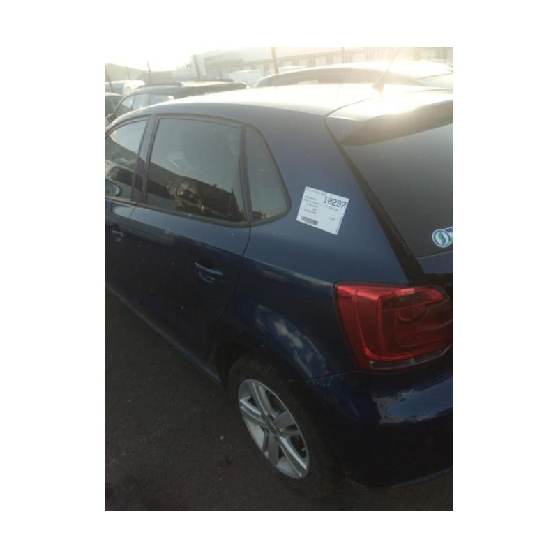 Poignee porte arriere droit VOLKSWAGEN POLO 5 PHASE 1 d’occasion