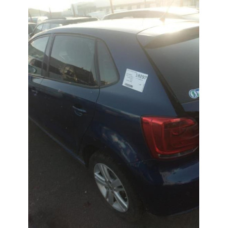 Poignee porte arriere droit VOLKSWAGEN POLO 5 PHASE 1 d’occasion