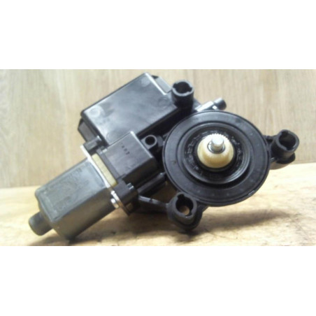 Moteur leve vitre arriere gauche VOLKSWAGEN POLO 5 PHASE 1 d’occasion