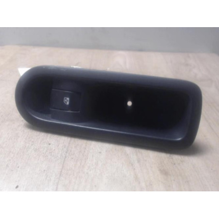 Interrupteur de leve vitre arriere droit RENAULT MEGANE 2 PHASE 2 d’occasion