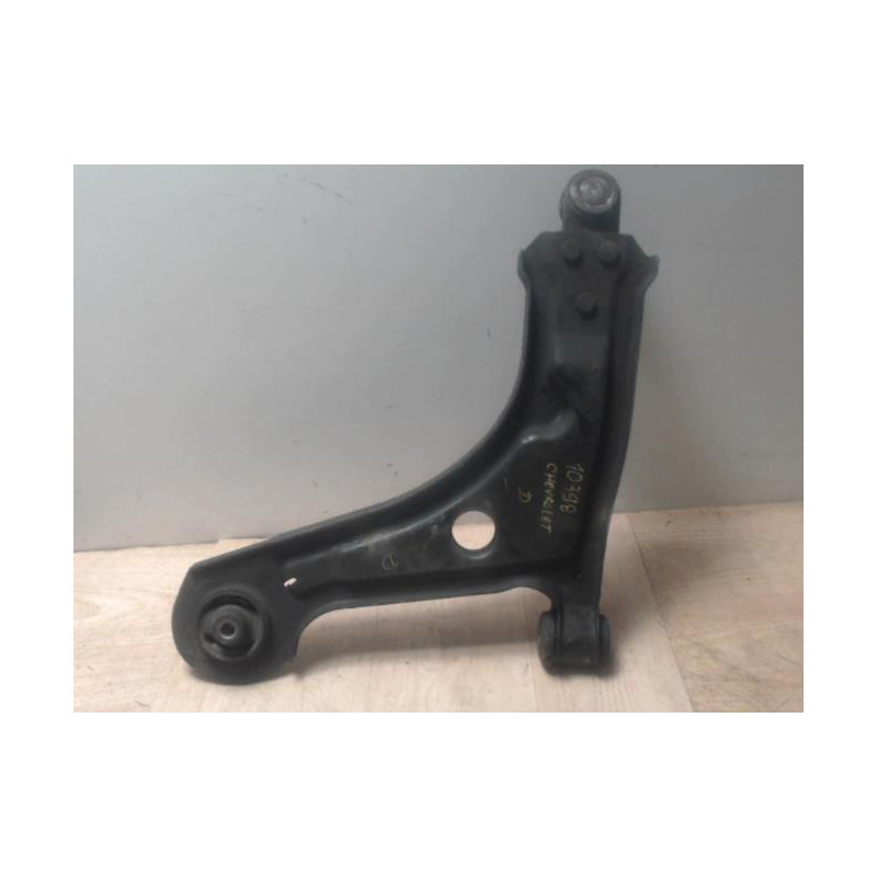 Triangle avant droit CHEVROLET LACETTI 1 d’occasion