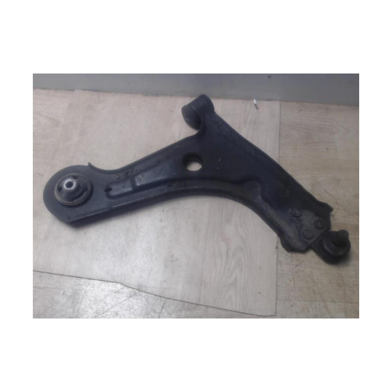 Triangle avant droit CHEVROLET LACETTI 1 d’occasion