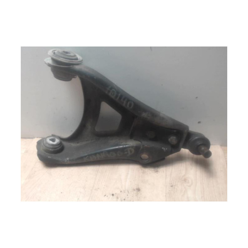 Triangle avant droit RENAULT KANGOO 1 PHASE 1 d’occasion