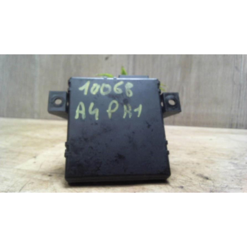 Calculateur AUDI A4 3 AVANT PHASE 1 BREAK d’occasion